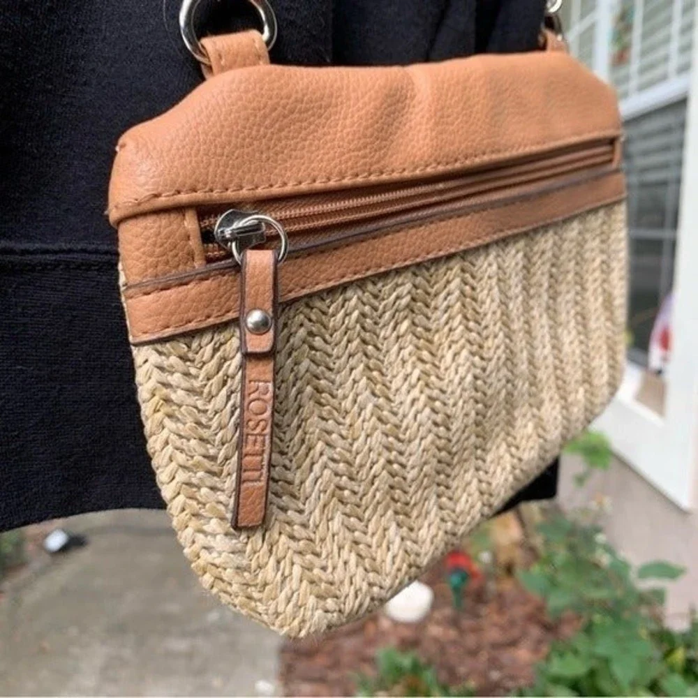 ***SOLD***ROSETTI Straw Crossbody Small Bag Purse Beige - Picture 4 of 7